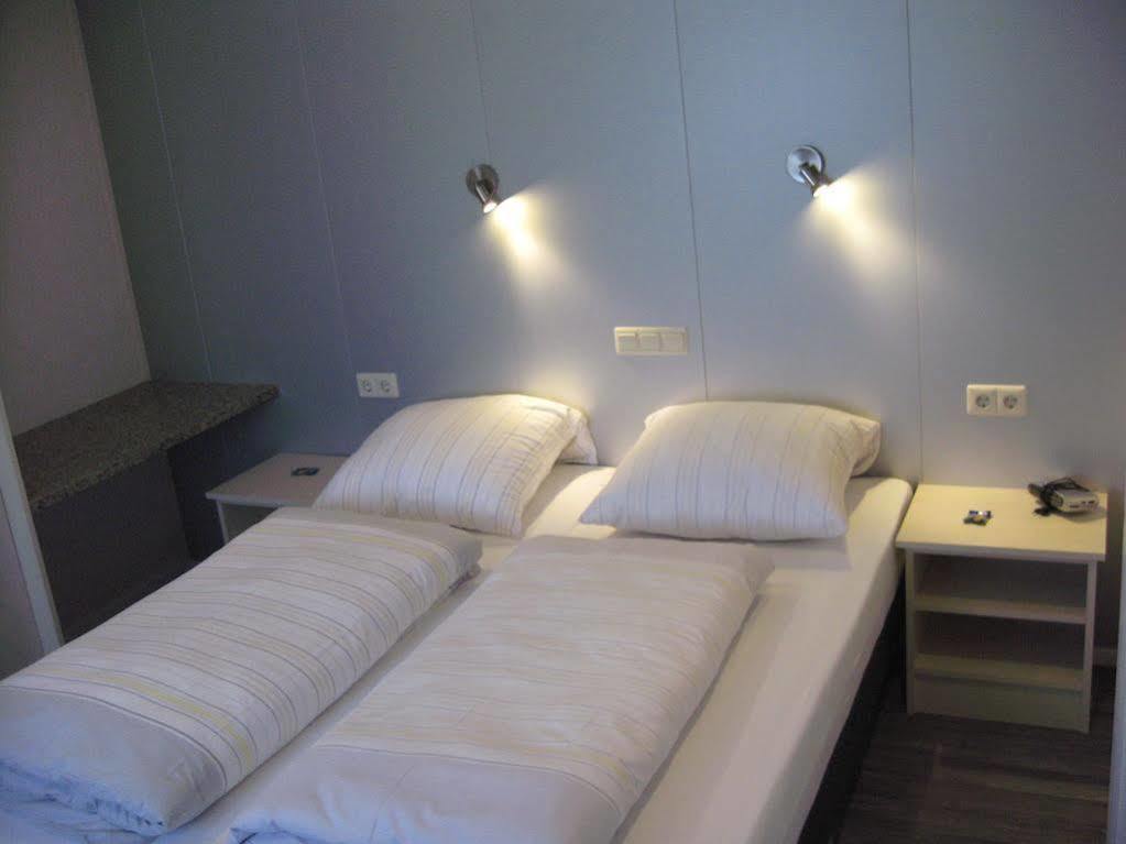 M13 Hotel Riol Exterior photo