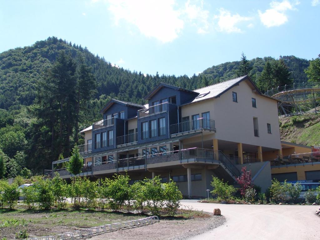 M13 Hotel Riol Exterior photo